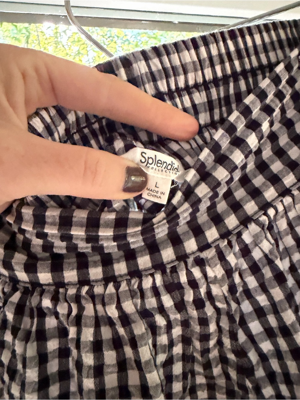 Splendid gingham crinkle shorts, size large. - Picture 3 of 4